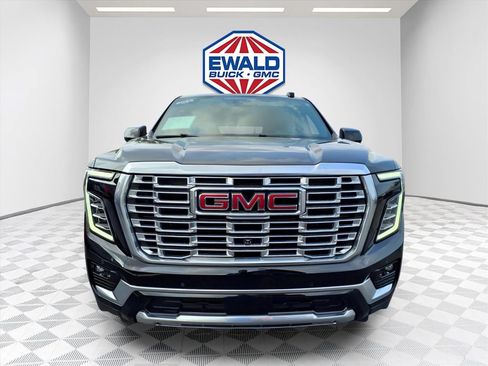 Certified 2026 GMC Yukon Denali w/ Sun & Power Step Package AWD/4WD image 2