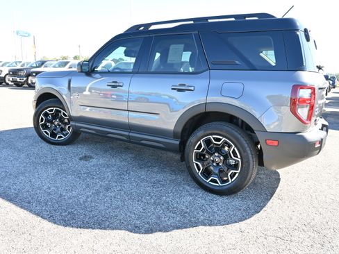 New 2025 Ford Bronco Sport Outer Banks image 7