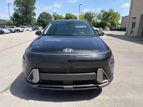 Certified 2025 Hyundai Kona SE FWD image 15