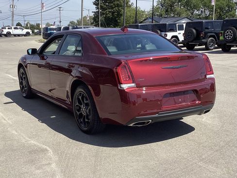 Used 2023 Chrysler 300 Touring L AWD/4WD image 7