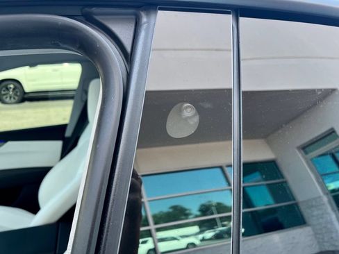 Used 2026 Tesla Model Y 2WD image 12
