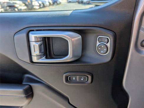 Used 2018 Jeep Wrangler Unlimited Rubicon image 20