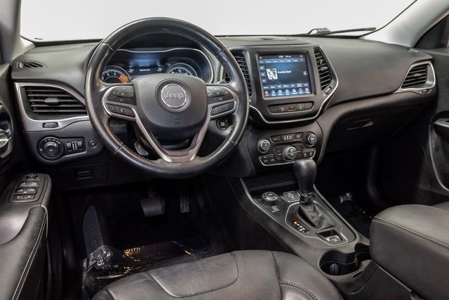 Used 2021 Jeep Cherokee Latitude Lux w/ Comfort/Convenience Group AWD/4WD image 7