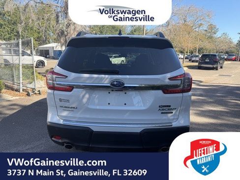 Used 2023 Subaru Ascent Touring image 5