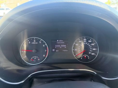 Used 2021 Kia Seltos LX AWD/4WD image 10