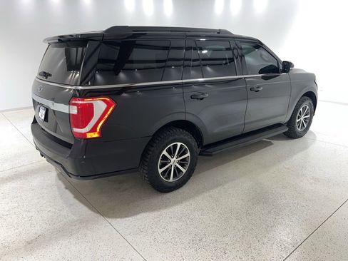 Used 2019 Ford Expedition XLT w/ Equipment Group 201A AWD/4WD image 5