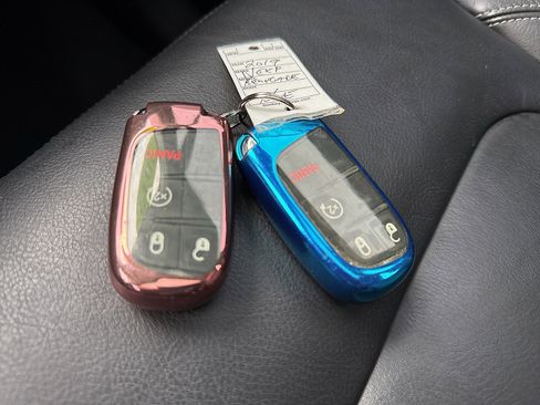 Used 2019 Jeep Renegade Limited w/ UConnect 8.4 Nav Group image 70