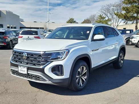 New 2026 Volkswagen Atlas Cross Sport SE image 4