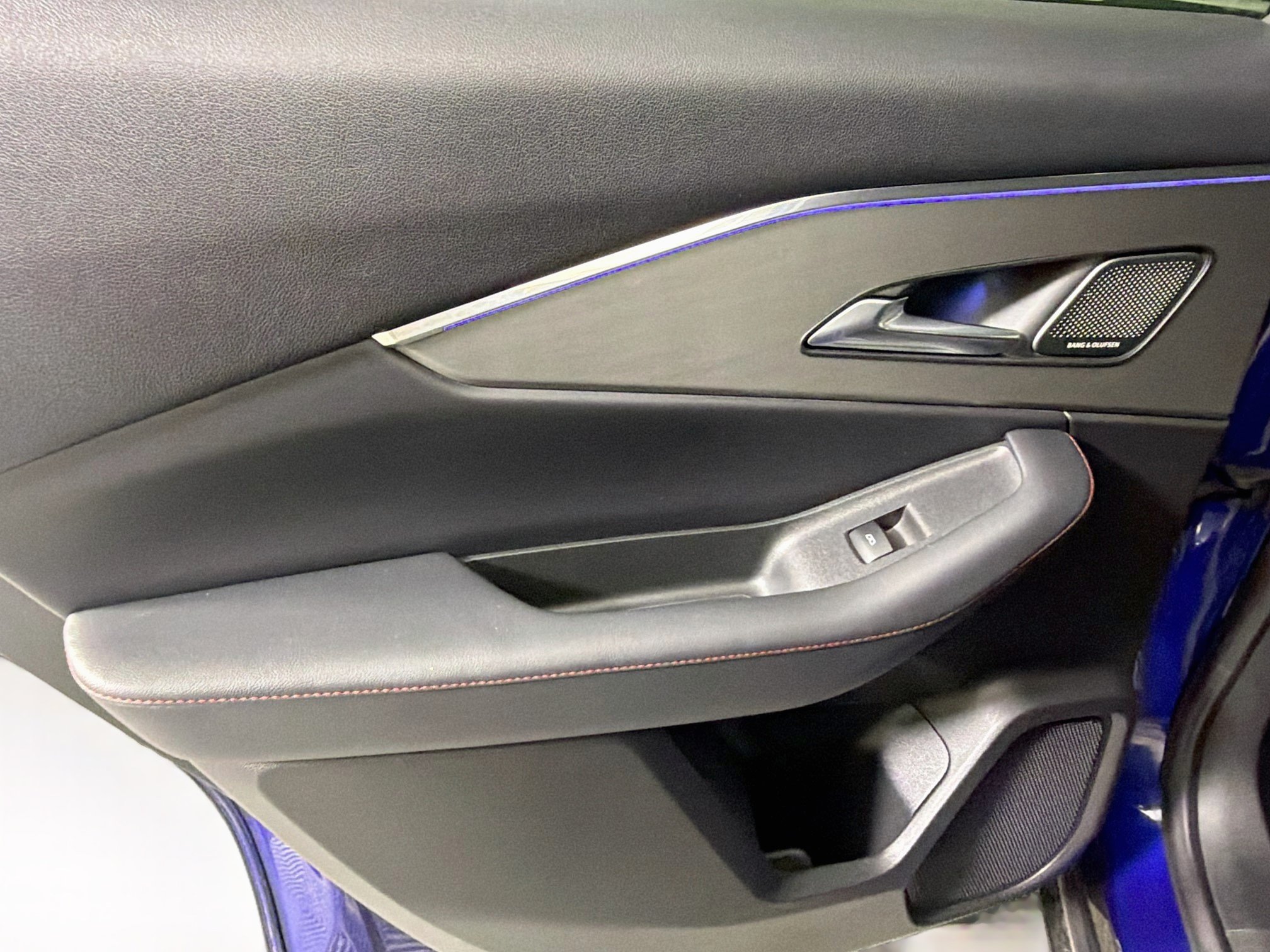 Used 2024 Acura ZDX A-Spec RWD image 26