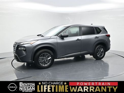 Used 2024 Nissan Rogue S FWD image 1