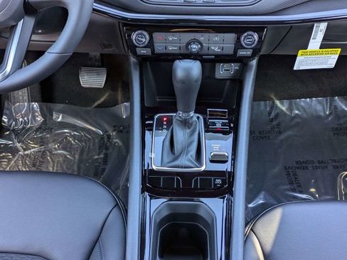 New 2026 Jeep Compass Latitude AWD/4WD image 19