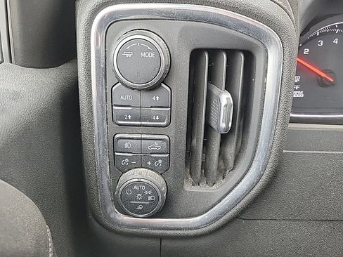 Used 2020 Chevrolet Silverado 1500 LTZ image 16