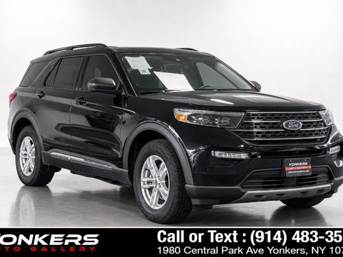 Used 2022 Ford Explorer XLT w/ Equipment Group 202A AWD/4WD image 5