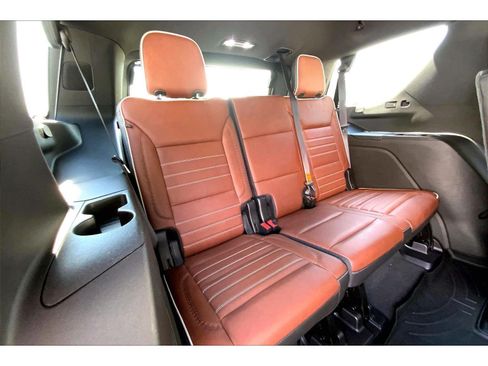 Used 2023 GMC Yukon Denali Ultimate AWD/4WD image 26