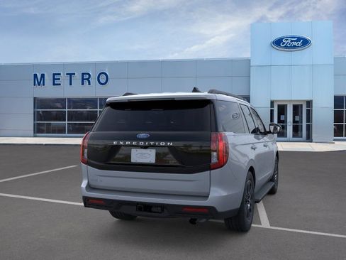 New 2026 Ford Expedition Active AWD/4WD image 8