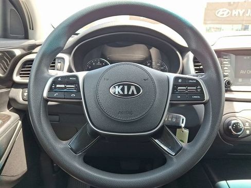 Used 2020 Kia Sorento LX AWD/4WD image 18