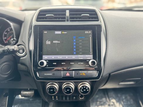 Used 2021 Mitsubishi Outlander Sport SE image 23