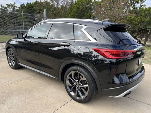 Used 2019 INFINITI QX50 Essential w/ Sensory Package image 7