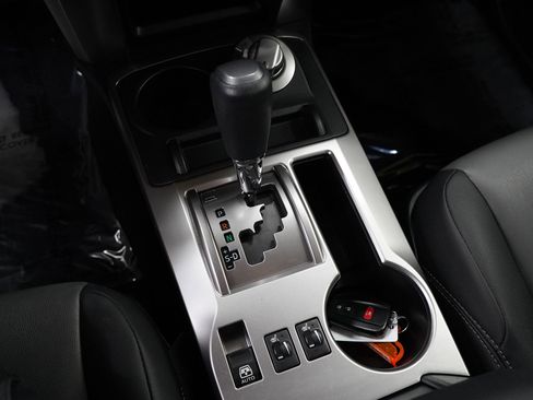 Used 2024 Toyota 4Runner SR5 Premium image 24