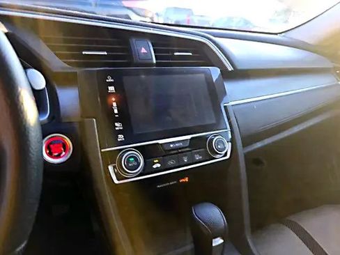 Used 2017 Honda Civic EX image 9
