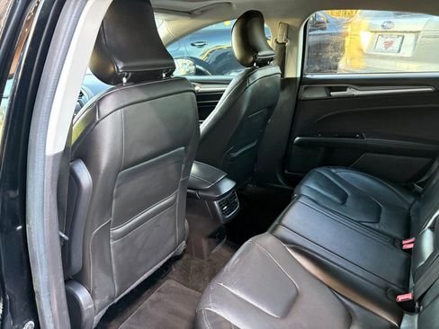 Used 2016 Ford Fusion Titanium image 19