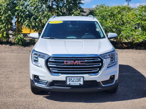 Used 2024 GMC Terrain SLT image 5