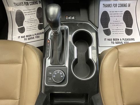 Used 2020 Chevrolet Blazer Premier w/ Driver Confidence II Package AWD/4WD image 11