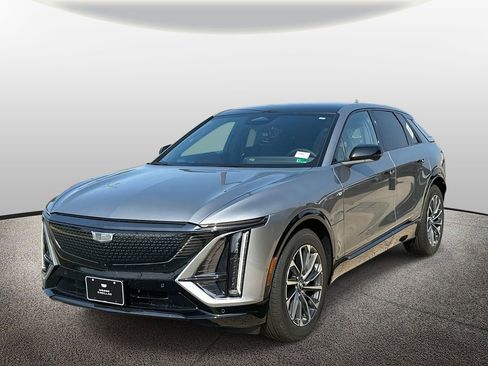 New 2025 Cadillac Lyriq Sport image 5