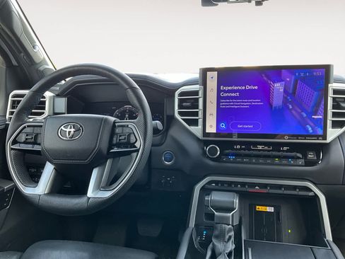 Used 2024 Toyota Sequoia Platinum image 10