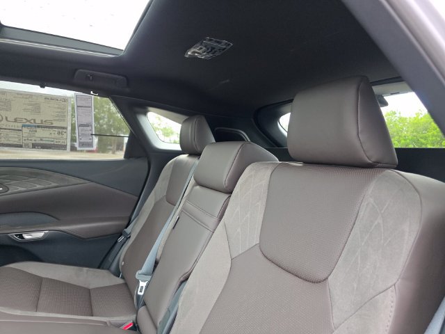 New 2026 Lexus RX 350 w/ Convenience Package AWD/4WD image 16