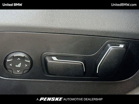 Used 2024 BMW 540i xDrive w/ Premium Package image 4