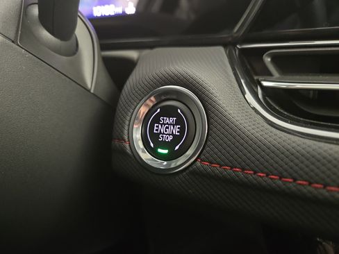 Certified 2025 Chevrolet TrailBlazer RS w/ Convenience Package image 25