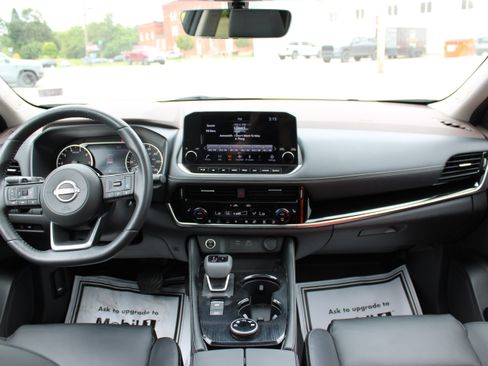 Certified 2023 Nissan Rogue SL w/ SL Premium Package AWD/4WD image 17