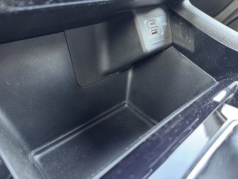 Used 2022 Jeep Compass Limited image 23