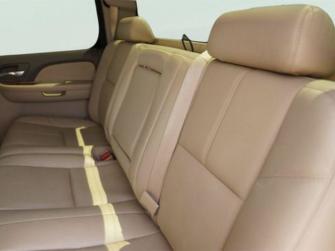 Used 2013 Chevrolet Silverado 1500 LTZ w/ LTZ Plus Package RWD image 13