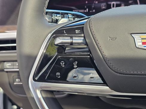 New 2026 Cadillac Escalade ESV Platinum Sport AWD/4WD image 30