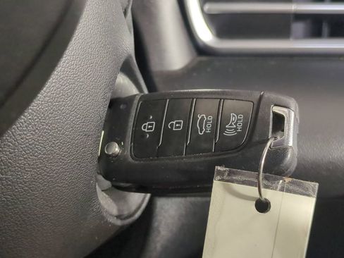 Used 2024 Hyundai Elantra SE FWD image 34