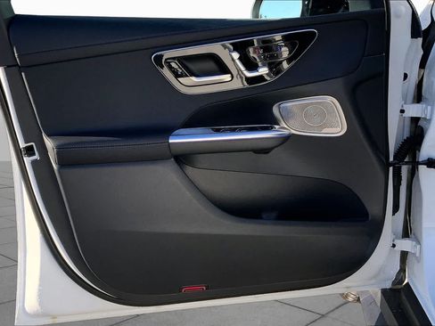 Used 2026 Mercedes-Benz GLC 300 4MATIC image 14