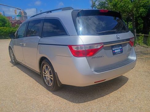 Used 2011 Honda Odyssey EX-L image 9