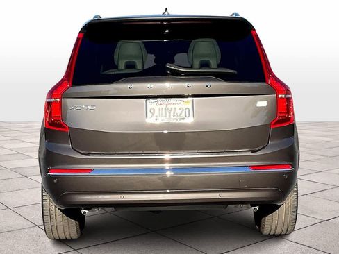 Used 2024 Volvo XC90 T8 Plus image 7