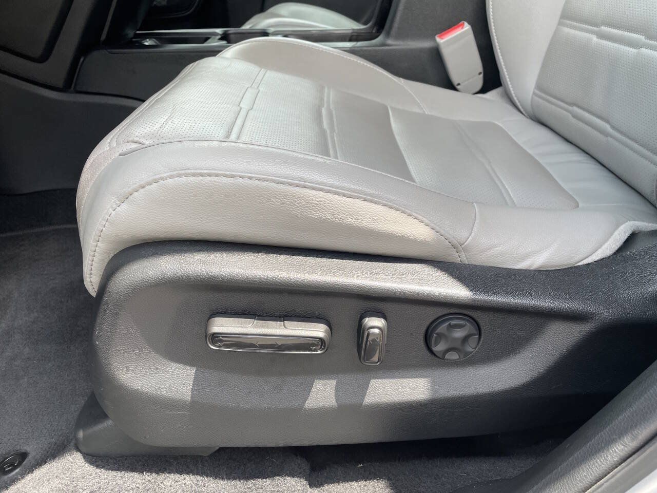 Used 2019 Honda CR-V EX-L image 13
