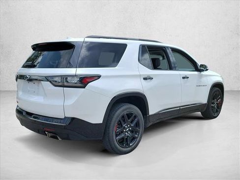 Used 2021 Chevrolet Traverse Premier w/ Redline Edition image 5