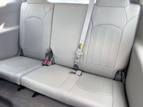 Used 2015 Buick Enclave Premium FWD image 15