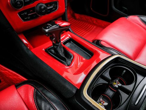 Used 2020 Dodge Charger Scat Pack RWD image 31