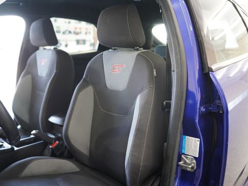 Used 2015 Ford Focus ST image 26