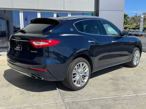 Used 2020 Maserati Levante S GranLusso image 8