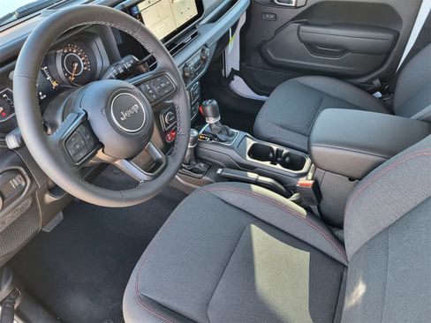 New 2026 Jeep Wrangler Unlimited Rubicon image 8
