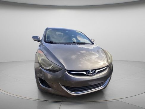 Used 2013 Hyundai Elantra GLS FWD image 3