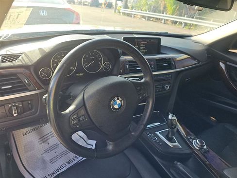 Used 2013 BMW 328i xDrive Sedan AWD/4WD image 10