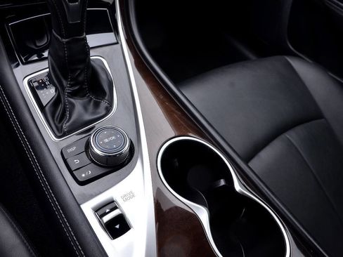 Used 2018 INFINITI Q50 Luxe RWD image 18